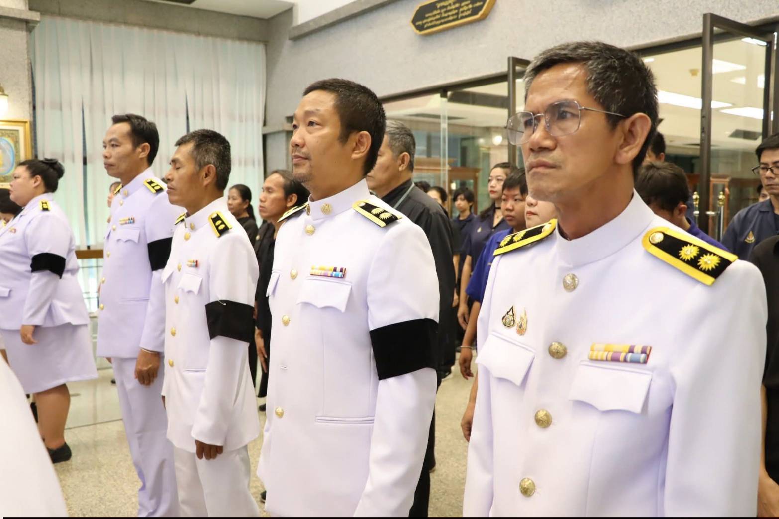 title - ศพส. จัดพิธีลงนามแสดงความอาลัยถวายแด่สมเด็จพระเจ้าลูกเธอ เจ้าฟ้าพัชรกิติยาภา นเรนทิราเทพยวดี กรมหลวงราชสาริณีสิริพัชร มหาวัชรราชธิดา ณ ศาลาพระมิ่งขวัญ ศูนย์ส่งเสริมและพัฒนาอาชีพเสริมนอกภาคการเกษตร (ศูนย์ศิลปาชีพบางไทรฯ (เดิม))